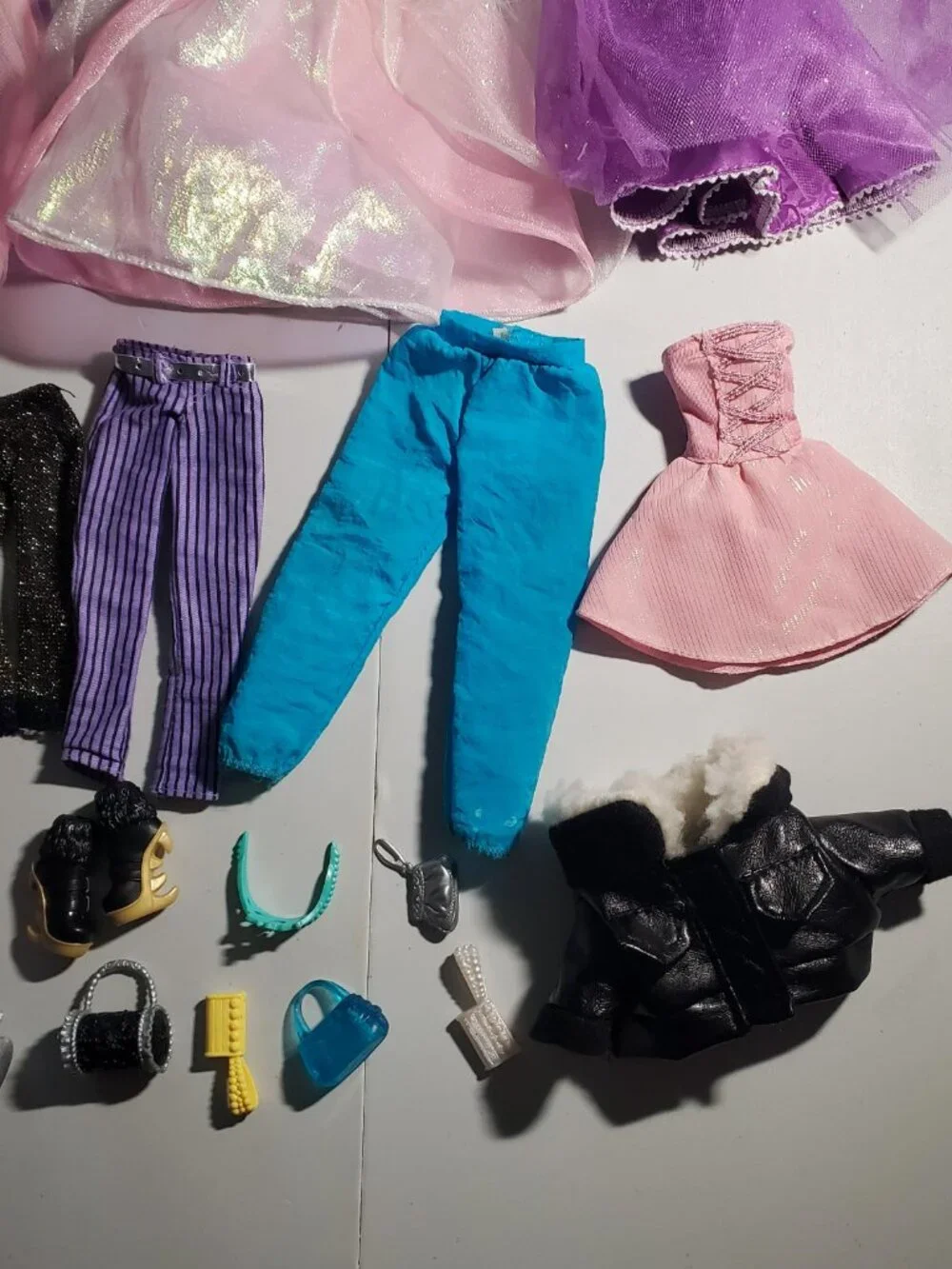 Barbie barbies one